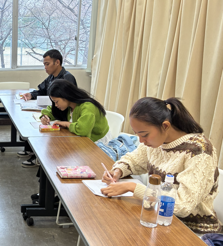 技能実習生の入国後講習の様子|日本語学習と生活支援(大阪)